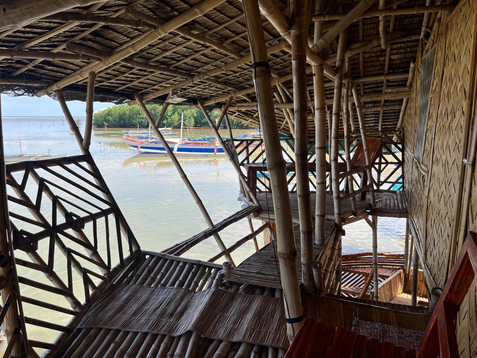 Bamboo Nest Beachfront Puerto Princesa Exterior photo