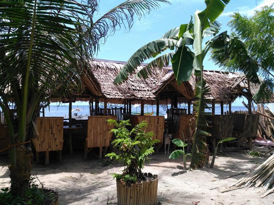 Bamboo Nest Beachfront Puerto Princesa Exterior photo